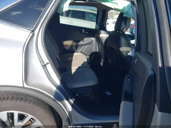 1FMCU9J91LUB17579 2020 FORD ESCAPE - Image 8