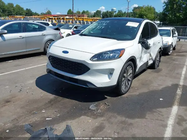 1FMCU9J91LUB56754 2020 FORD ESCAPE - Image 2