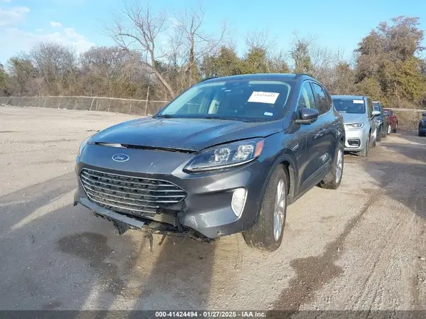 1FMCU9J91NUA13905 2022 FORD ESCAPE - Image 2