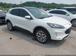 1FMCU9J91NUA27366 2022 FORD ESCAPE
