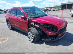 1FMCU9J91NUB37642 2022 FORD ESCAPE