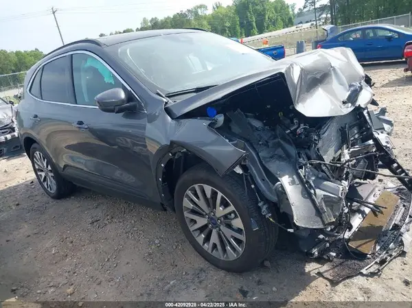 1FMCU9J91NUB87215 2022 FORD ESCAPE - Image 1
