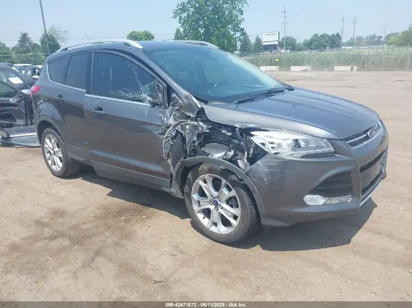 1FMCU9J92GUA27797 2016 FORD ESCAPE - Image 1