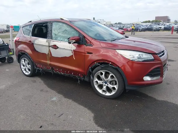 1FMCU9J92GUB99215 2016 FORD ESCAPE - Image 1