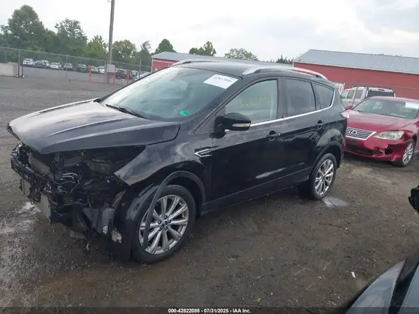 1FMCU9J92HUA02934 2017 FORD ESCAPE - Image 2