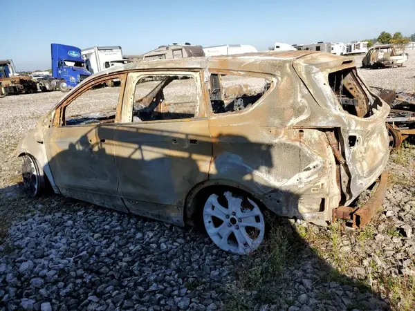 1FMCU9J92HUA05137 2017 FORD ESCAPE - Image 2