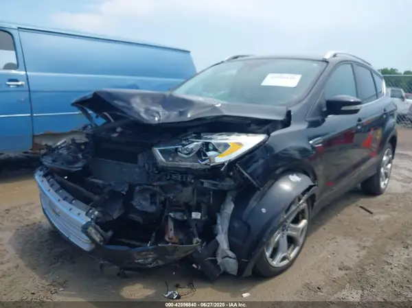1FMCU9J92HUA21449 2017 FORD ESCAPE - Image 2
