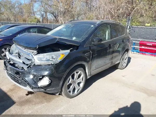 1FMCU9J92HUA38719 2017 FORD ESCAPE - Image 2
