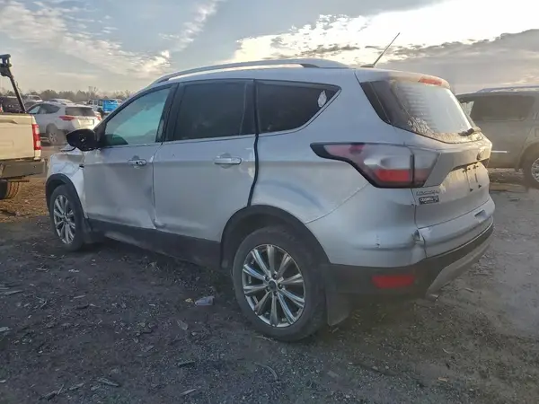 1FMCU9J92HUA46674 2017 FORD ESCAPE - Image 2