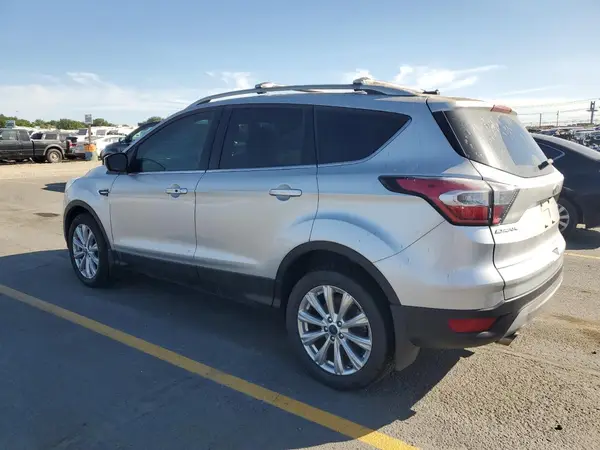 1FMCU9J92HUA64477 2017 FORD ESCAPE - Image 2