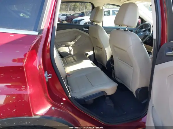 1FMCU9J92HUA73244 2017 FORD ESCAPE - Image 8