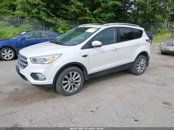 1FMCU9J92HUA73499 2017 FORD ESCAPE - Image 2