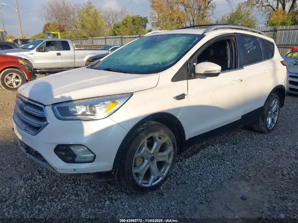 1FMCU9J92HUB72498 2017 FORD ESCAPE - Image 2