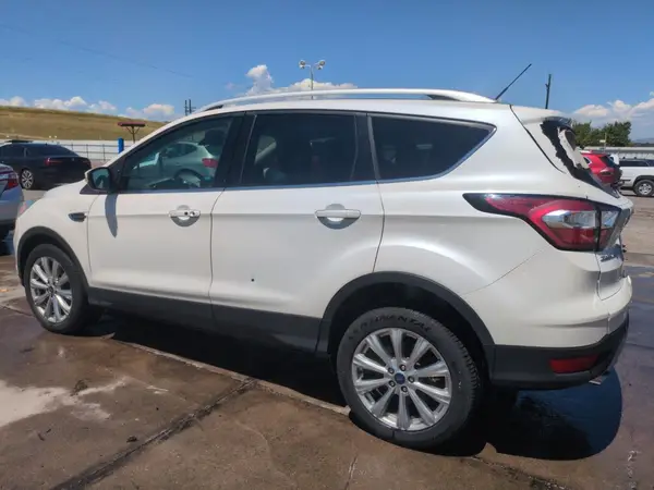 1FMCU9J92HUE19955 2017 FORD ESCAPE - Image 2