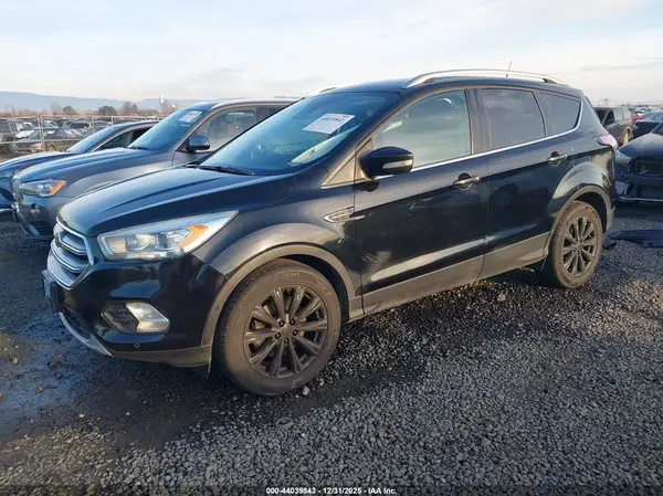 1FMCU9J92HUE97880 2017 FORD ESCAPE - Image 2