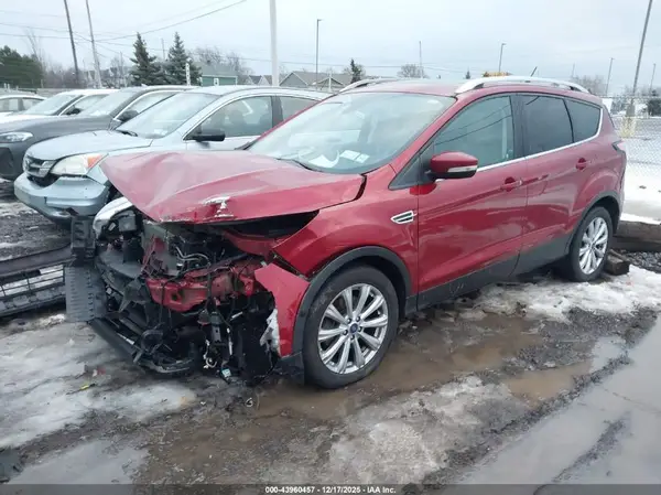 1FMCU9J92JUA33719 2018 FORD ESCAPE - Image 2