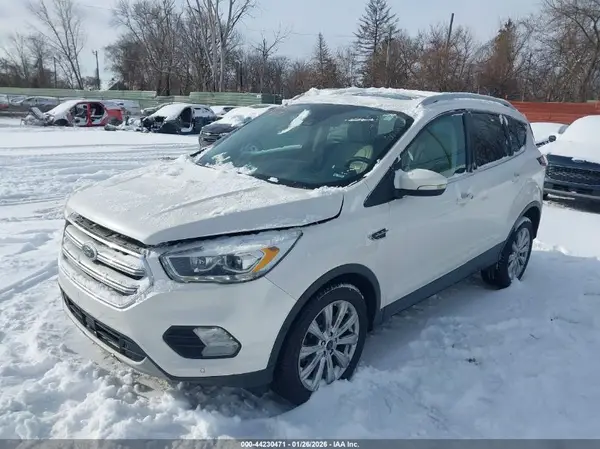 1FMCU9J92JUB71535 2018 FORD ESCAPE - Image 2