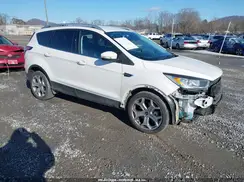 1FMCU9J92JUC09488 2018 FORD ESCAPE