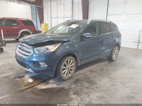 1FMCU9J92JUC77984 2018 FORD ESCAPE - Image 2