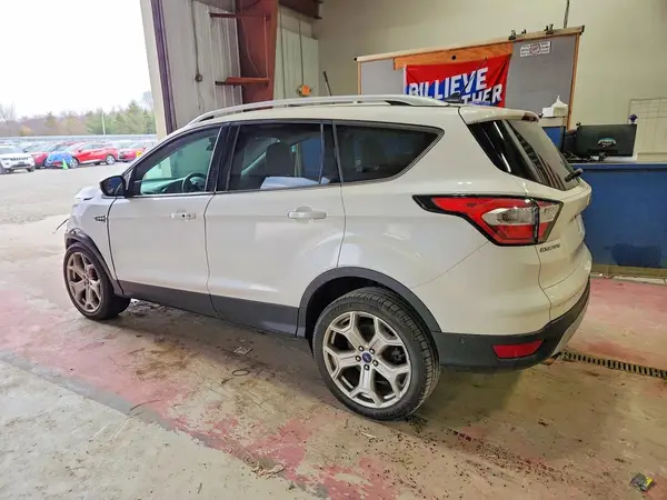 1FMCU9J92JUD56152 2018 FORD ESCAPE - Image 2