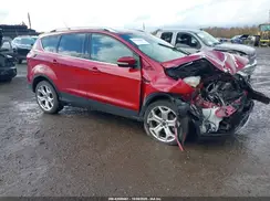 1FMCU9J92KUA74031 2019 FORD ESCAPE