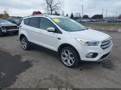 1FMCU9J92KUA77639 2019 FORD ESCAPE