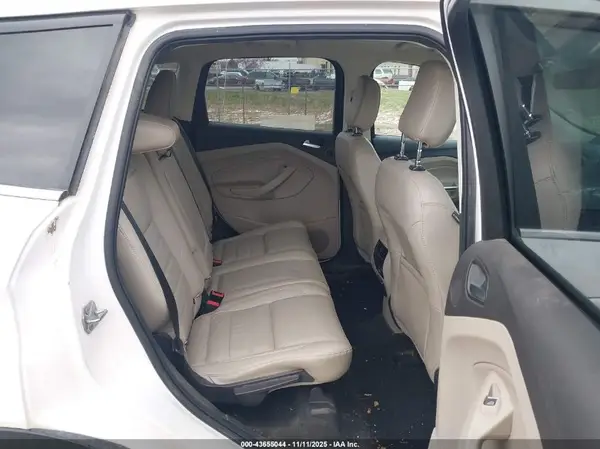 1FMCU9J92KUA77639 2019 FORD ESCAPE - Image 8