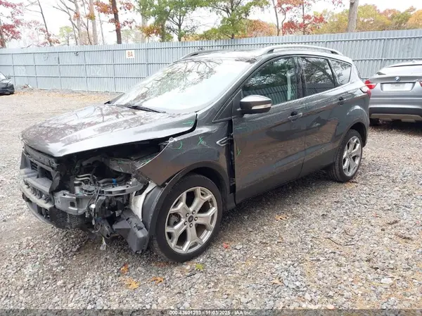 1FMCU9J92KUB43204 2019 FORD ESCAPE - Image 2
