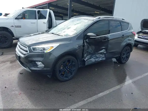1FMCU9J92KUB58804 2019 FORD ESCAPE - Image 2