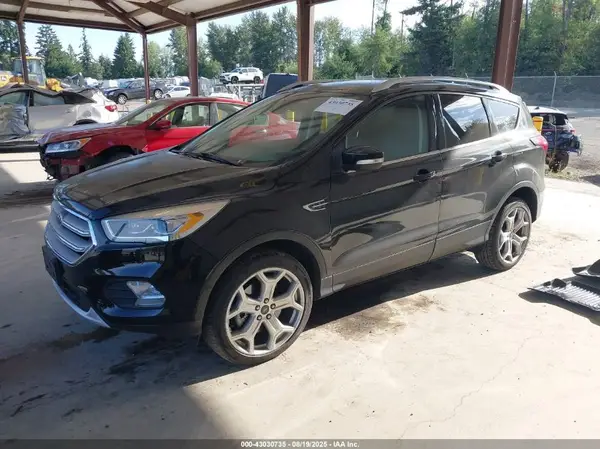 1FMCU9J92KUB60326 2019 FORD ESCAPE - Image 2