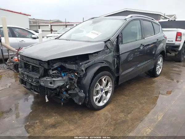 1FMCU9J92KUB65624 2019 FORD ESCAPE - Image 2
