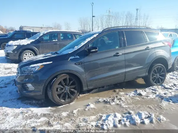 1FMCU9J92KUC13221 2019 FORD ESCAPE - Image 2