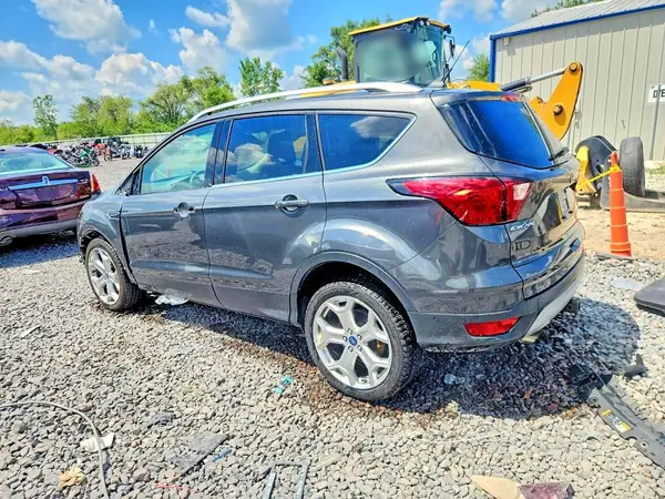 1FMCU9J92KUC22193 2019 FORD ESCAPE - Image 2