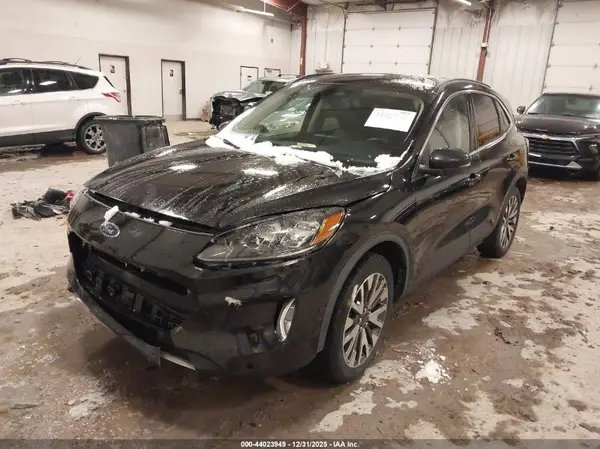 1FMCU9J92LUB00838 2020 FORD ESCAPE - Image 2