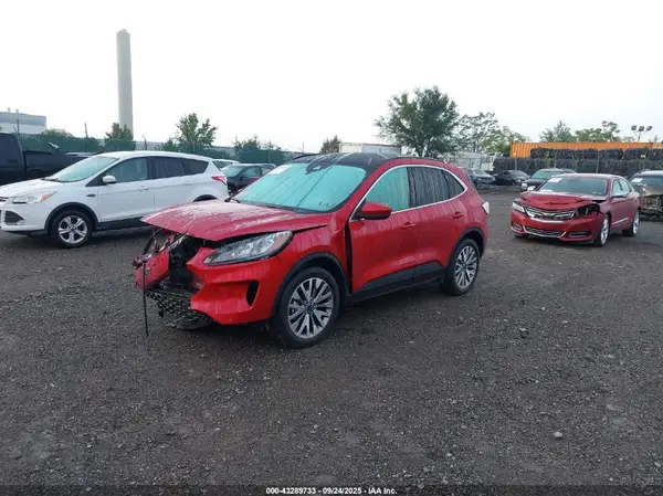 1FMCU9J92NUA77600 2022 FORD ESCAPE - Image 2
