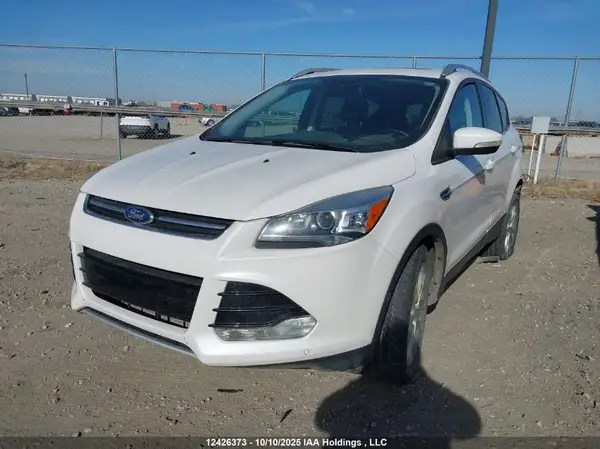 1FMCU9J93GUB76557 2016 FORD ESCAPE - Image 2