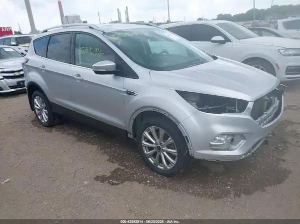 1FMCU9J93HUA68117 2017 FORD ESCAPE - Image 1