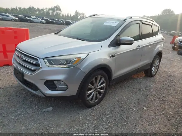 1FMCU9J93HUA96029 2017 FORD ESCAPE - Image 2