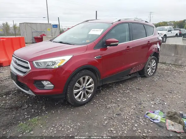 1FMCU9J93HUB14125 2017 FORD ESCAPE - Image 2