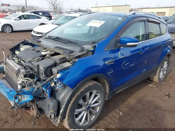 1FMCU9J93HUB14710 2017 FORD ESCAPE - Image 2