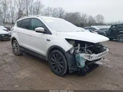 1FMCU9J93HUB39882 2017 FORD ESCAPE