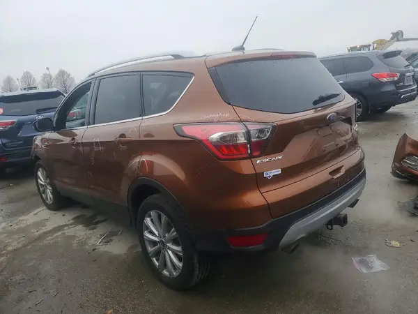 1FMCU9J93HUB53930 2017 FORD ESCAPE - Image 2