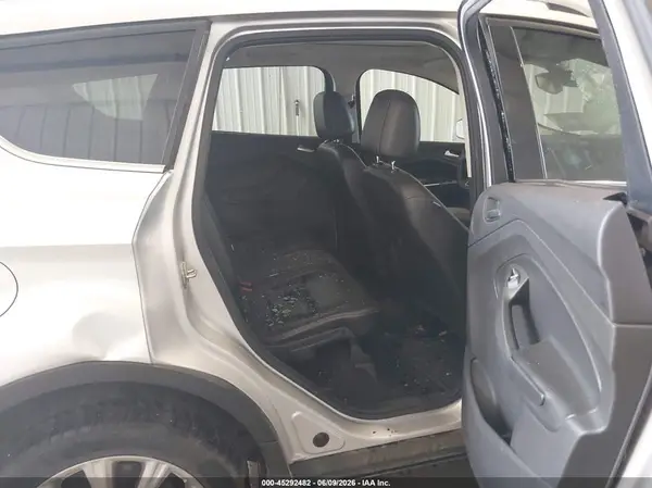 1FMCU9J93HUB58223 2017 FORD ESCAPE - Image 8