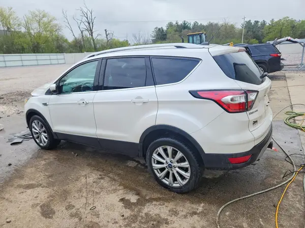1FMCU9J93HUC13608 2017 FORD ESCAPE - Image 2