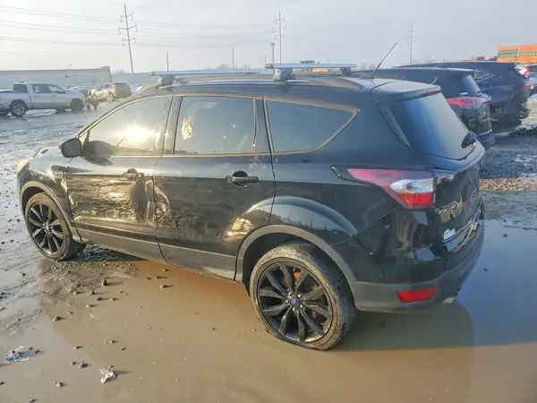 1FMCU9J93HUC22227 2017 FORD ESCAPE - Image 2