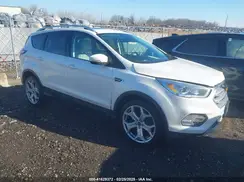 1FMCU9J93HUC45586 2017 FORD ESCAPE
