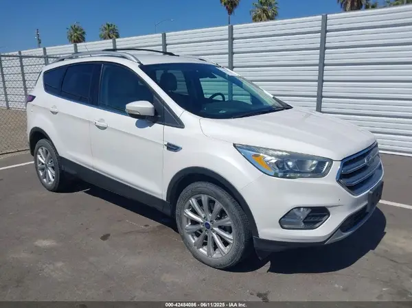 1FMCU9J93HUC51422 2017 FORD ESCAPE - Image 1