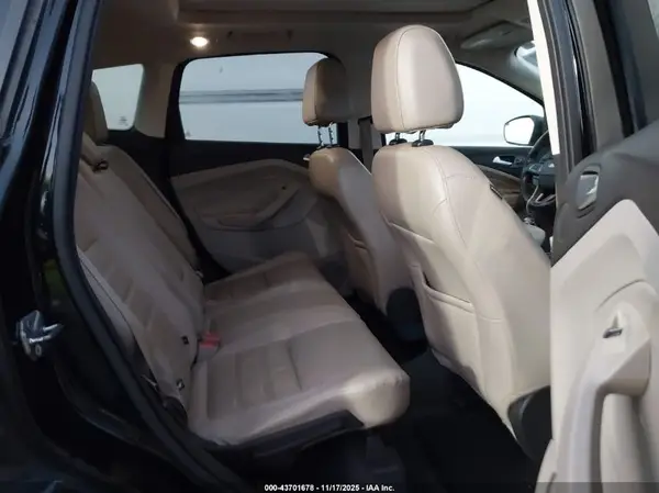 1FMCU9J93HUC63747 2017 FORD ESCAPE - Image 8
