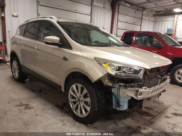 1FMCU9J93HUC66941 2017 FORD ESCAPE - Image 1