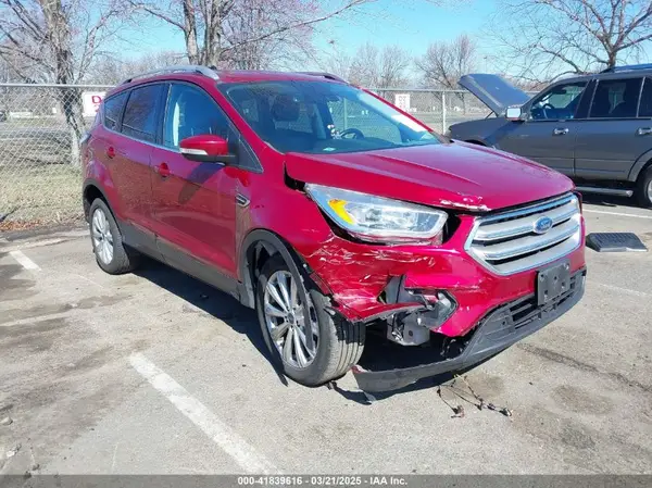 1FMCU9J93HUC71671 2017 FORD ESCAPE - Image 1